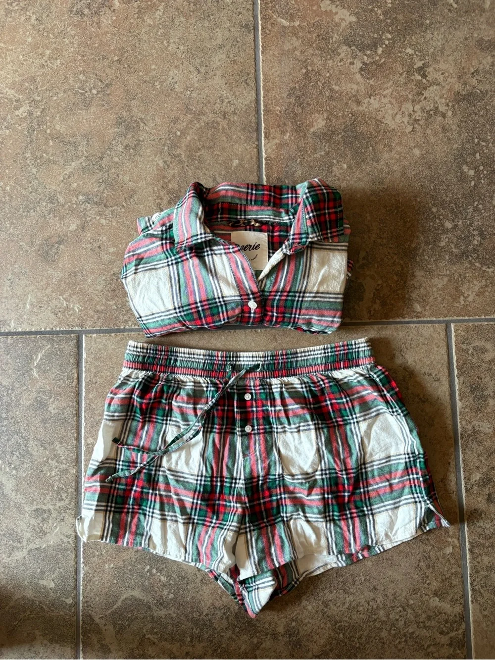 aerie Red, Green & Cream Plaid Button-Up Shirt
